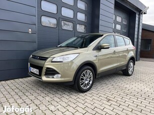 Ford Kuga 2.0 TDCi Titanium 2WD Szervizkönyv /...