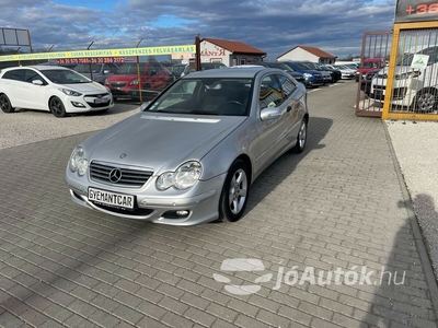 MERCEDES-BENZ C-osztály