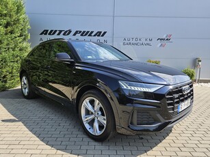 Eladó Audi Q8