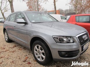 AUDI Q5 2.0 TDI DPF quattro S-tronic Magyarországi