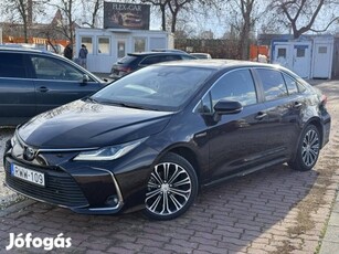 Toyota Auris 1.8 HSD Executive MY17 Prestige (A...