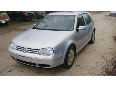 VOLKSWAGEN GOLF IV 2.3 V5 Highline