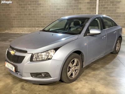 Chevrolet Cruze 1.6 LS Plus (Automata) sedan au...