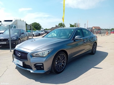 Infiniti Q