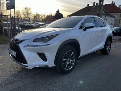 Lexus NX 300h Prestiege Safety CVT Hybrid! mo-i...