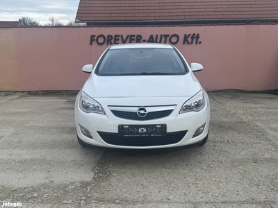 Opel Astra J 1.4 Enjoy Foglalózva