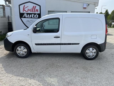 RENAULT KANGOO Express 1.5 dCi Pack Comfort Szervizkönyv / magyarországi