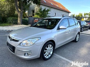 Hyundai I30 CW 2.0 CRDi Bőr!Digitklíma!Vhorog!I...