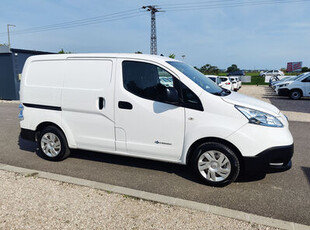 E-NV200 E-NV200-TEKNA-KOMBI-AUT-5-AJTO-0-FOKOZATU-FOKOZATMENTES-AUTOMATA-VALTO