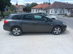 Eladó Opel Astra J