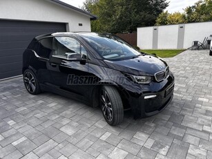 BMW I3 120Ah (Automata) Világosszürke loft belső Light Packet BMW-nél szervizelt egyedi Black Edition