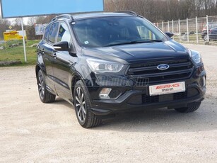 FORD KUGA 1.5 EcoBoost ST-Line Black Edition