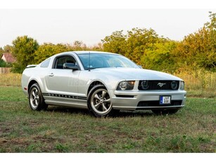 FORD MUSTANG Fastback 4.0 V6 (Automata) Újkorától magyar 83500 km