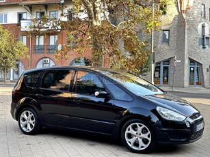 FORD S-MAX 2.0 TDCi Titanium