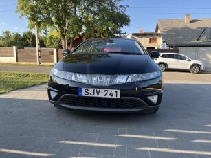 HONDA CIVIC 1.8 Sport FRISS MŰSZAKI(!). 121.000 km. 2. tulajdonos (!!!)