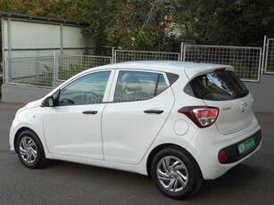 HYUNDAI I10 1.0i Comfort S&S EURO6 SZERVIZKÖNYV-KLÍMA-1TULAJ