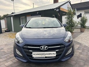 HYUNDAI I30 1.4 MPi ISG Business Life ELSŐ TULAJDONOS. NAVIGÁCIÓ. TOLATÓKAMERA.SZERVIZKÖNYV