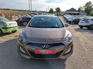 HYUNDAI I30 1.4 MPi ISG Comfort 3 ÉV garanciával 1. tulaj Magyar autóklub által átvizsgálva . ingyenes s