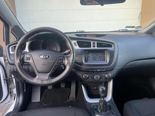 KIA CEE'D 1.4 CVVT EX