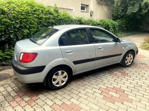 KIA RIO 1.4 EX cserélhető!