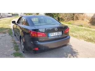 LEXUS IS 220d Sport Mark Levinson