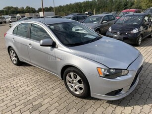 MITSUBISHI LANCER 1.6 Invite Special Végig vezetett szervízkönyv