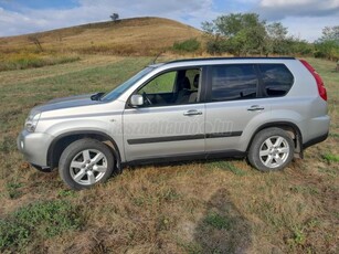 NISSAN X-TRAIL 2.0 dCi LE