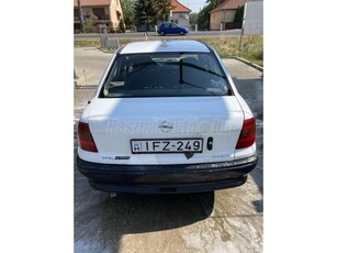 OPEL ASTRA 1.4 Classic Start