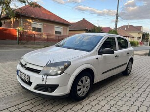 OPEL ASTRA H 1.4 Cosmo Easytronic Opel Astra H Hideg klíma