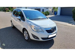 OPEL MERIVA B 1.4 T Design MEGKIMÉLT ÁLLAPOT VEZETETT SZERVIZKÖNYV