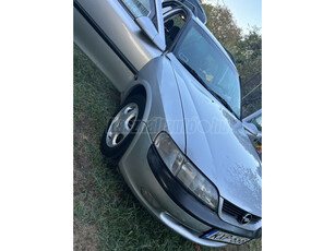 OPEL VECTRA B 1.8 16V Komfort