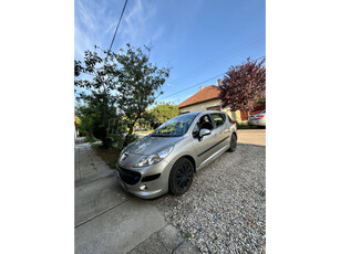 PEUGEOT 207 1.4 VTi Trendy