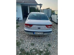 RENAULT MEGANE 1.4 16V Alize