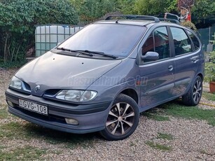 RENAULT SCENIC Mégane Scénic 1.4 RT