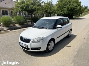 Skoda Fabia 1.2 12V Ambiente Friss Műszaki