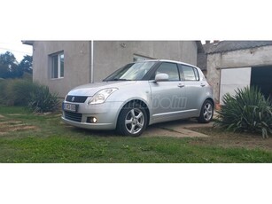 SUZUKI SWIFT 1.3 GLX CD AC