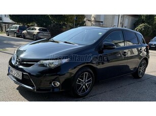 TOYOTA AURIS 1.6 Active