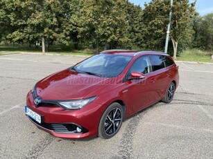 TOYOTA AURIS Touring Sports 1.8 HSD Active MY17 Trend+ (Automata) LED fényszóró. Bőr ülések