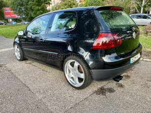 VOLKSWAGEN GOLF V 1.9 PD TDI Sportline