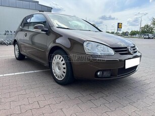 VOLKSWAGEN GOLF V 1.9 PD TDI Trendline