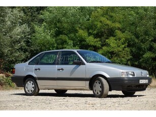 VOLKSWAGEN PASSAT III 1.8 CL