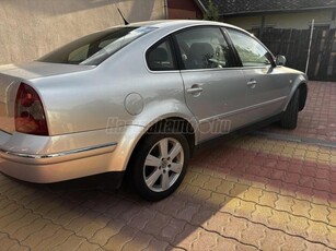 VOLKSWAGEN PASSAT V 1.9 PD TDI Highline Business