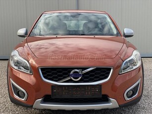 VOLVO C30 1.6 D DRIVe Momentum Különleges színállás!/ Tempomat / Tolatóradar / Bőr belső / 17' Alufelni!