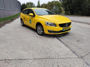 VOLVO V60 2.0 D [D2] Momentum