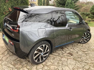 BMW I3 REX (Automata) MAGYARORSZÁGI LED. LÁMPA VEZ. SZERVIZKÖNYV 75000KM/ NAGYNAVI/CCS/FŰTHETŐ ÜLÉS/KA