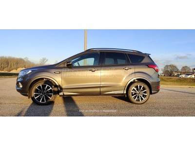 FORD KUGA 1.5 EcoBoost ST-Line Black Edition MAGYARORSZÁGI.ELSŐ TULAJTÓL!