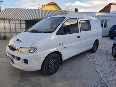 HYUNDAI H-1 Standard Van Long Magyarországi