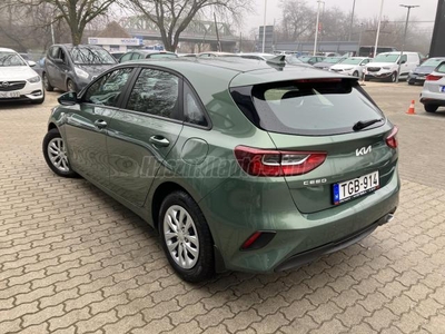 KIA CEE'D Ceed 1.0 T-GDI Silver MY22-es modell. Magyar. Szervizkönyv. Kamera. Áfás