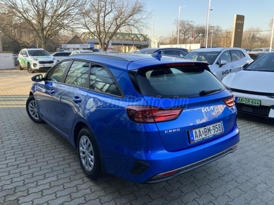 KIA CEE'D Ceed SW 1.0 T-GDI Silver MY22-es modell. Magyar. Szervizkönyv. Kamera. Áfás