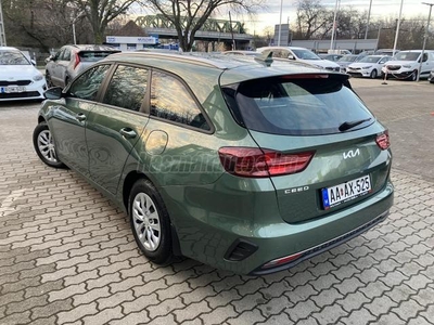 KIA CEE'D Ceed SW 1.0 T-GDI Silver MY22-es modell. Magyar. Szervizkönyv. Kamera. Áfás